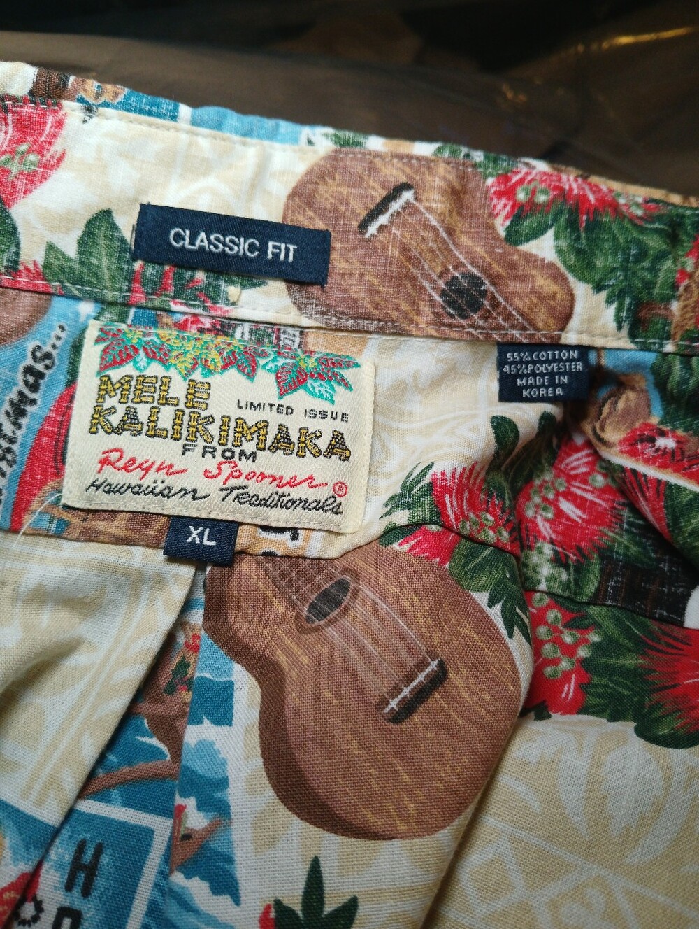 Reyn Spooner Mele Kalikimaka Hawaiian Shirt - Picture 5 of 5